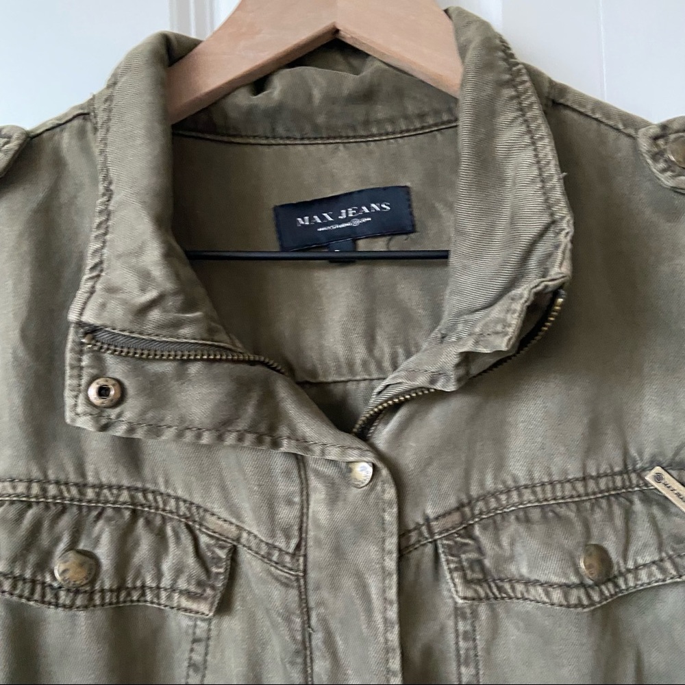 Jacket - Picture 2 of 6